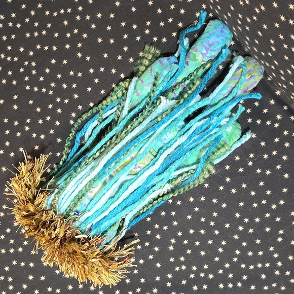 Voodoo Doll - Picture 4 of 4